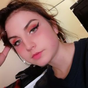 Meet your Posher, Jordyn